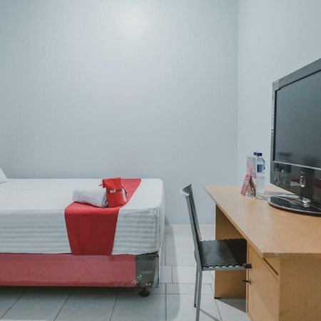Reddoorz @ Jalan Pemuda Medan Otel Dış mekan fotoğraf