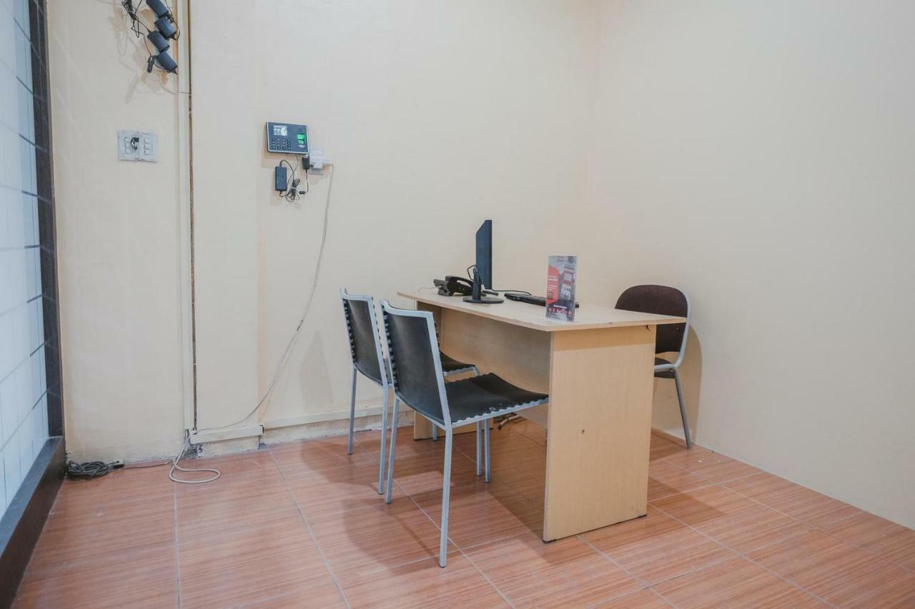 Reddoorz @ Jalan Pemuda Medan Otel Dış mekan fotoğraf