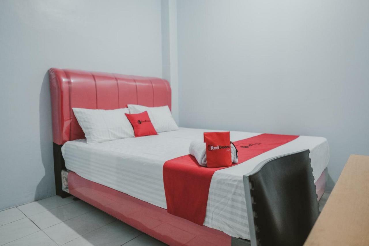 Reddoorz @ Jalan Pemuda Medan Otel Dış mekan fotoğraf