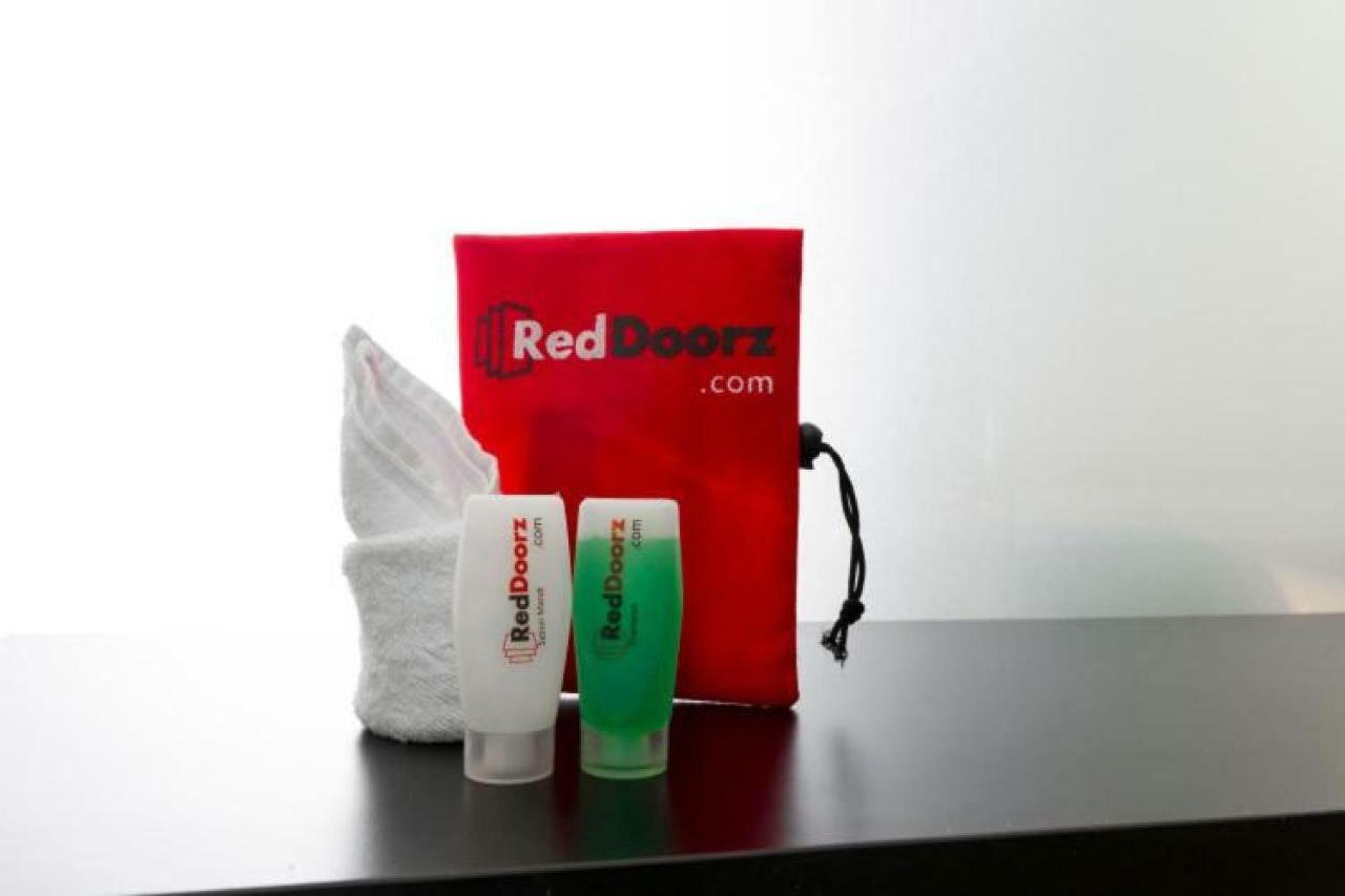 Reddoorz @ Jalan Pemuda Medan Otel Dış mekan fotoğraf